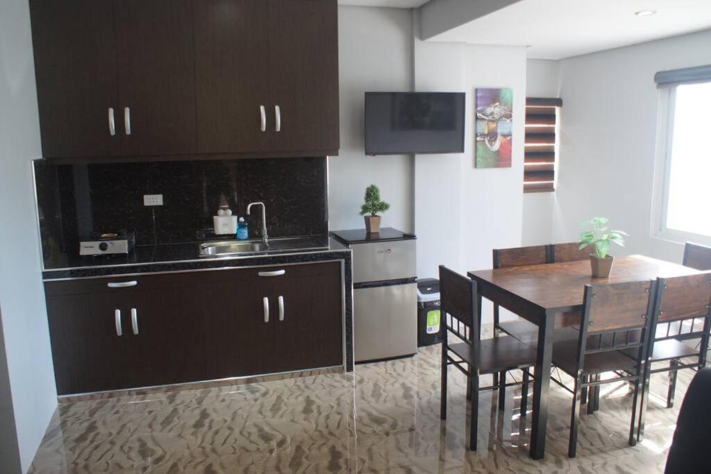 Avana Hills Tagaytay Villa Tagaytay City Luaran gambar